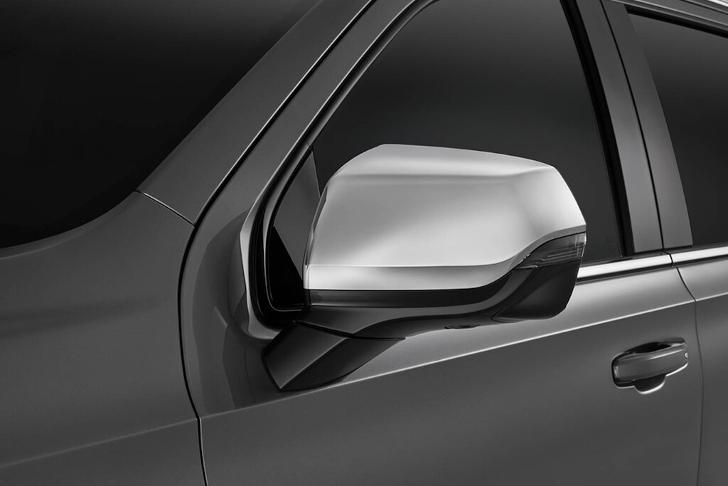 Cubiertas de espejo en color cromo para Chevrolet Tahoe 2024