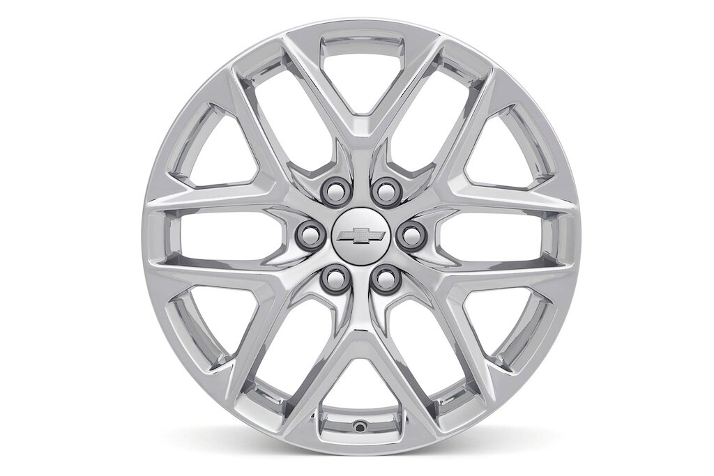Rin de aluminio de 22 pulgadas cromado con 6 brazos y centro con logo para Chevrolet Tahoe 2024