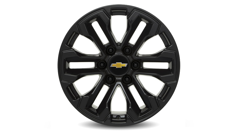 Rin en aluminio de 22 pulgadas negro con detalles en plata para tu camioneta Chevrolet Silverado Turbo 2025
