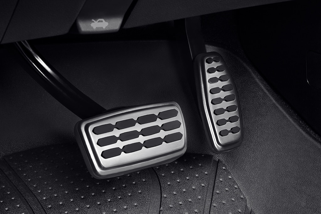 Cubierta de pedales para Chevrolet Cheyenne ZR2 BISON 2025